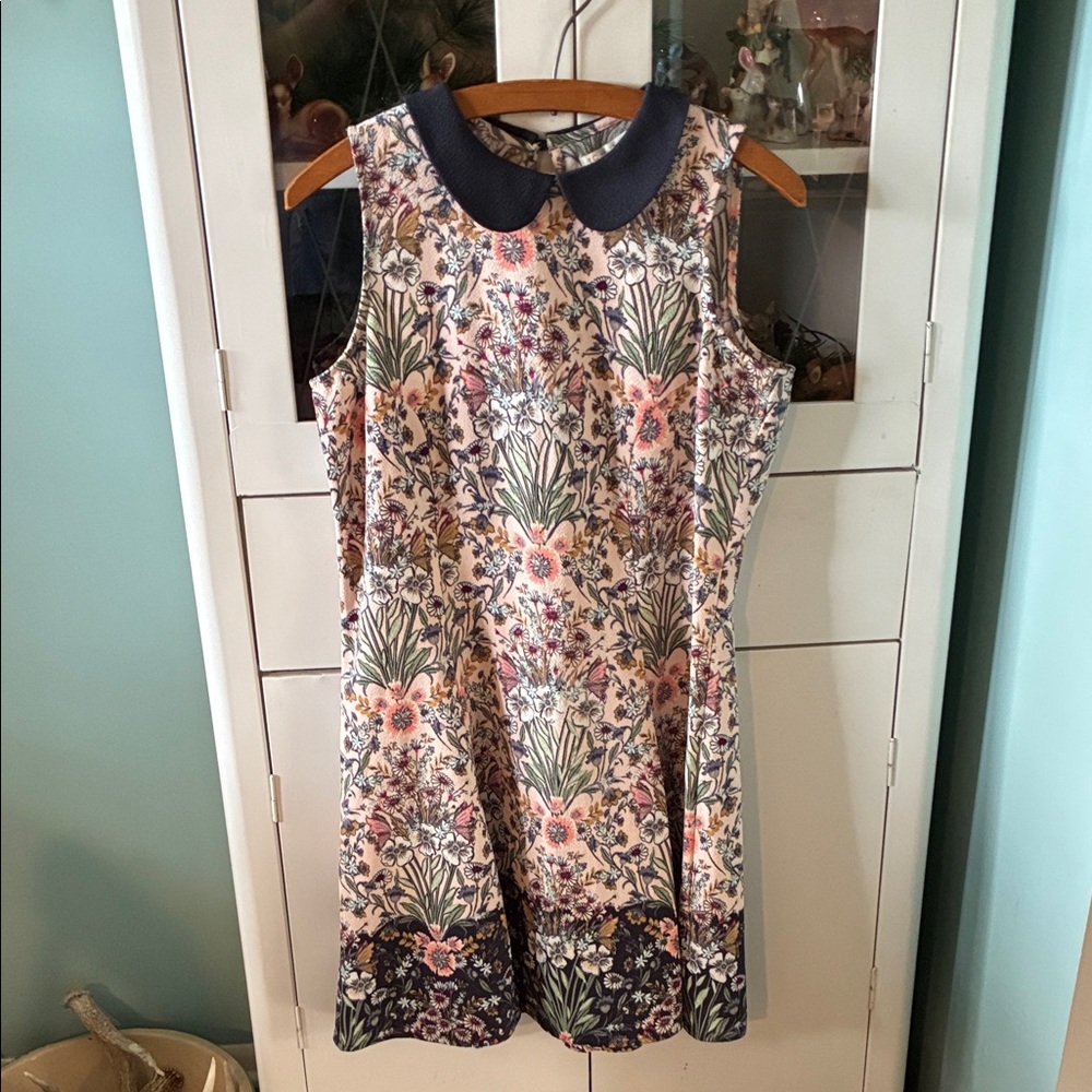 LC Lauren Conrad sz 10 Floral Sleeveless Dress with Navy Collar euc